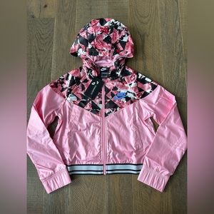 Nike Big Girl Lightweight Mesh Lined Jacket